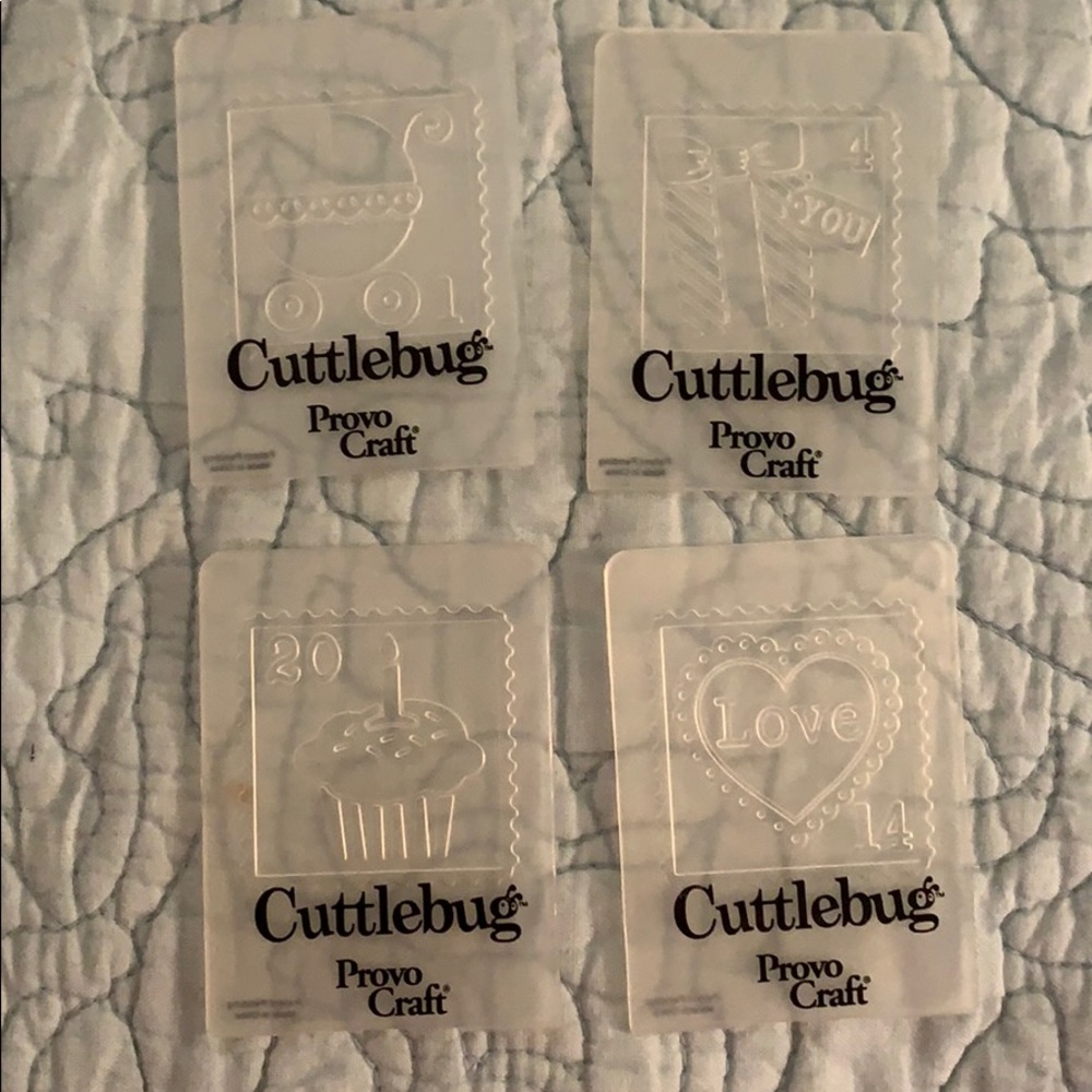 Cuttlebug embossing die set - Picture 2 of 3
